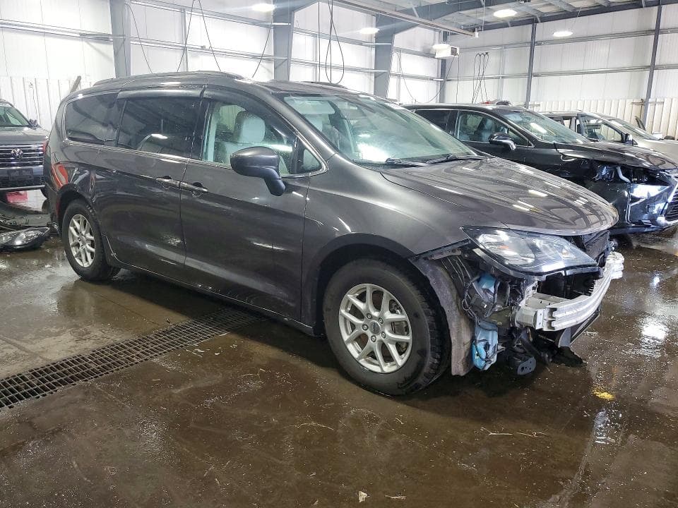 2021 CHRYSLER VOYAGER LXI 4