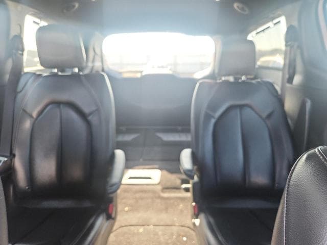 2022 CHRYSLER PACIFICA TOURING L 10