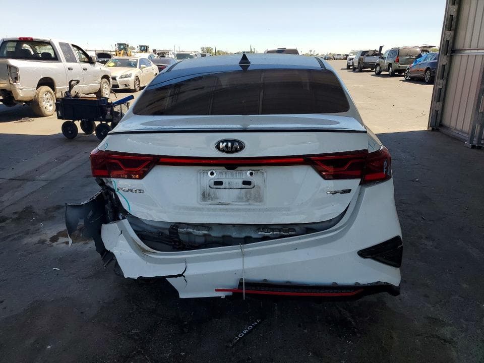 2021 KIA FORTE GT LINE 6
