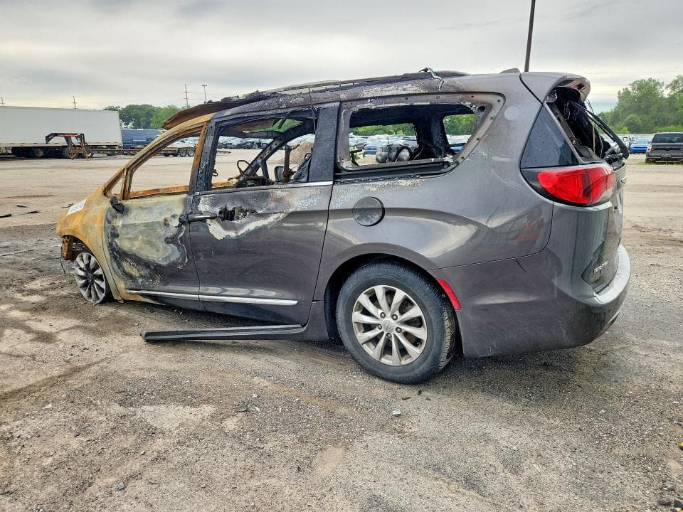 2017 CHRYSLER PACIFICA TOURING L 2