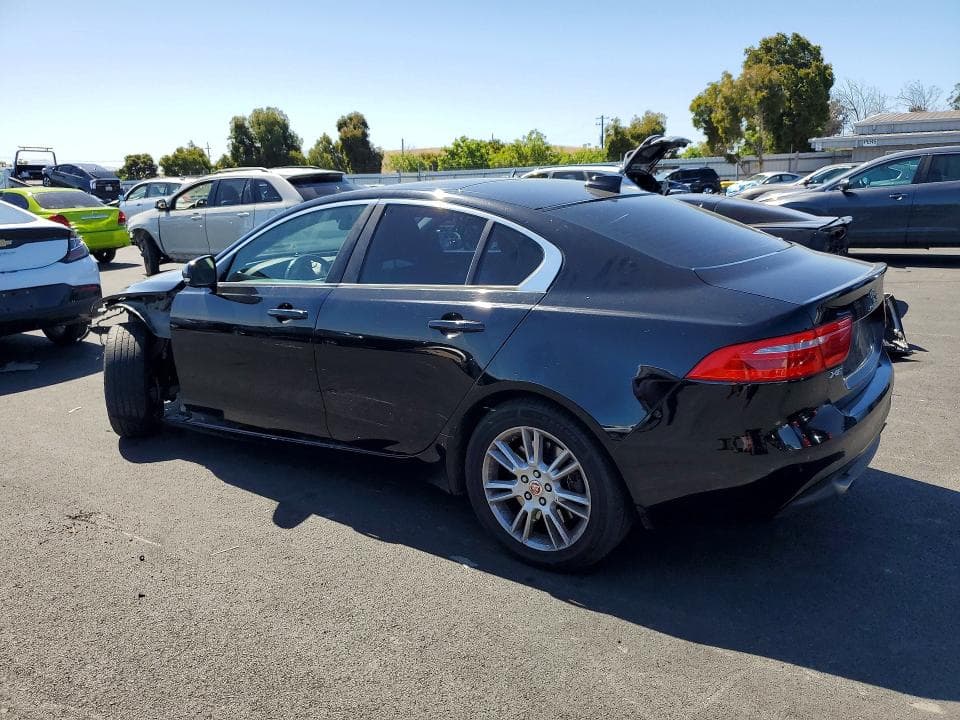 2018 JAGUAR XE PREMIUM 2