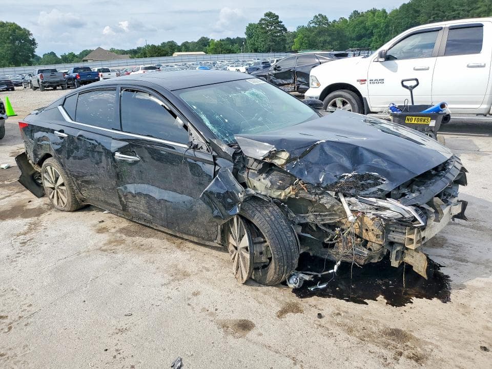 2019 NISSAN ALTIMA SL 4
