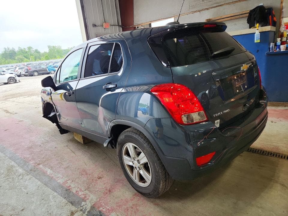 2021 CHEVROLET TRAX LS 2