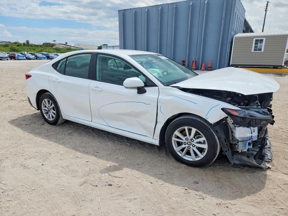 2025 TOYOTA CAMRY LE 4