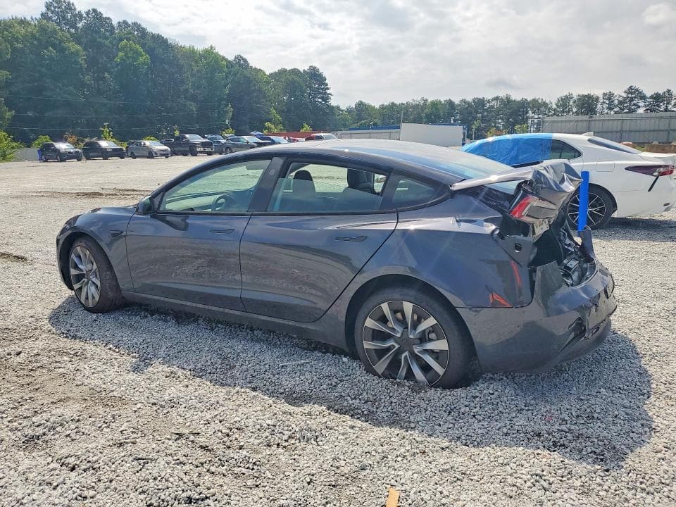 2026 TESLA MODEL 3 2