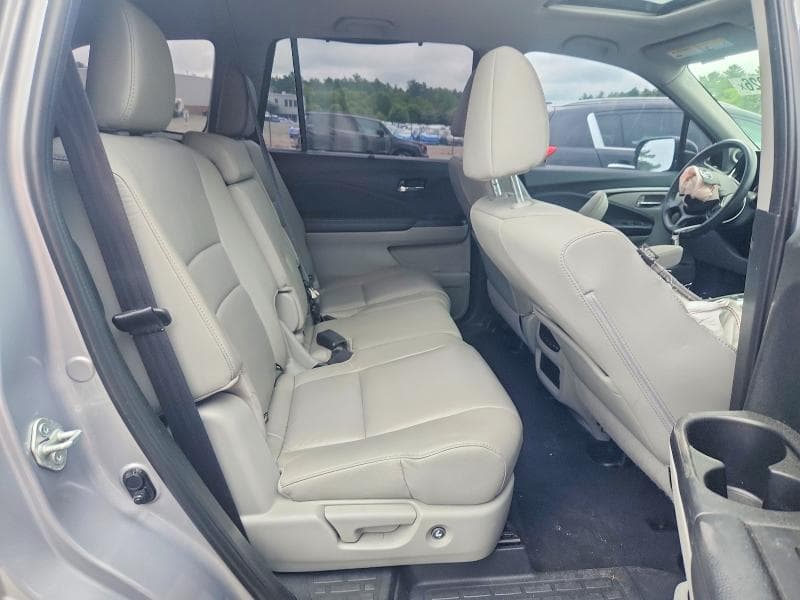 2022 HONDA PILOT SE 10