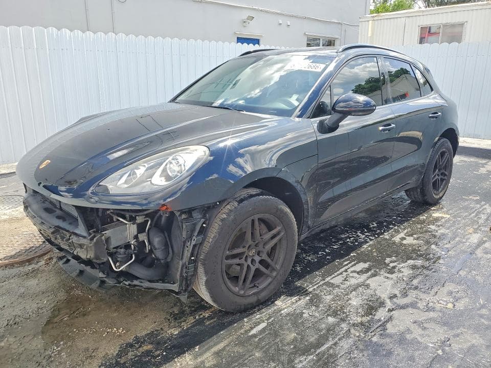 2018 PORSCHE MACAN - 1