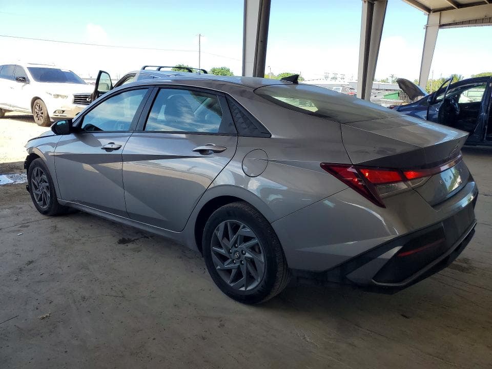 2024 HYUNDAI ELANTRA SEL 2