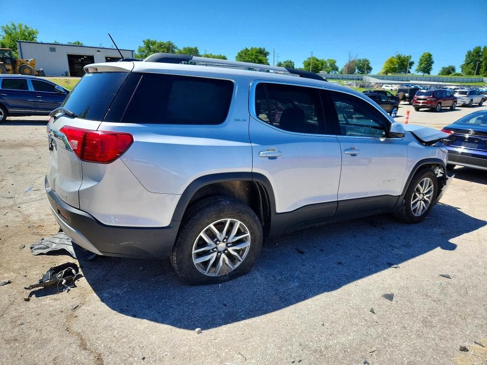 2017 GMC ACADIA SLE 3