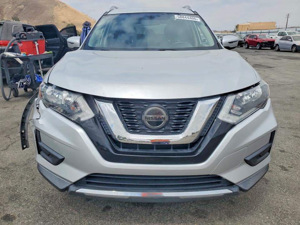 2018 NISSAN ROGUE SV 5