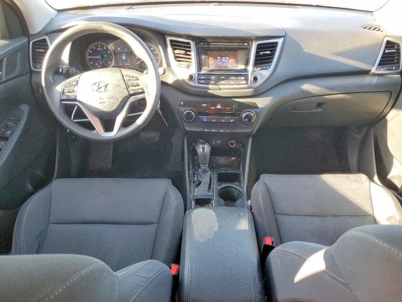 2017 HYUNDAI TUCSON SE 8