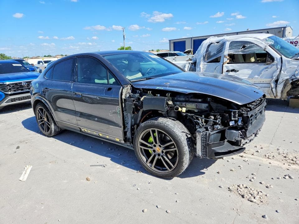 2020 PORSCHE CAYENNE E HYBRID COUPE 4