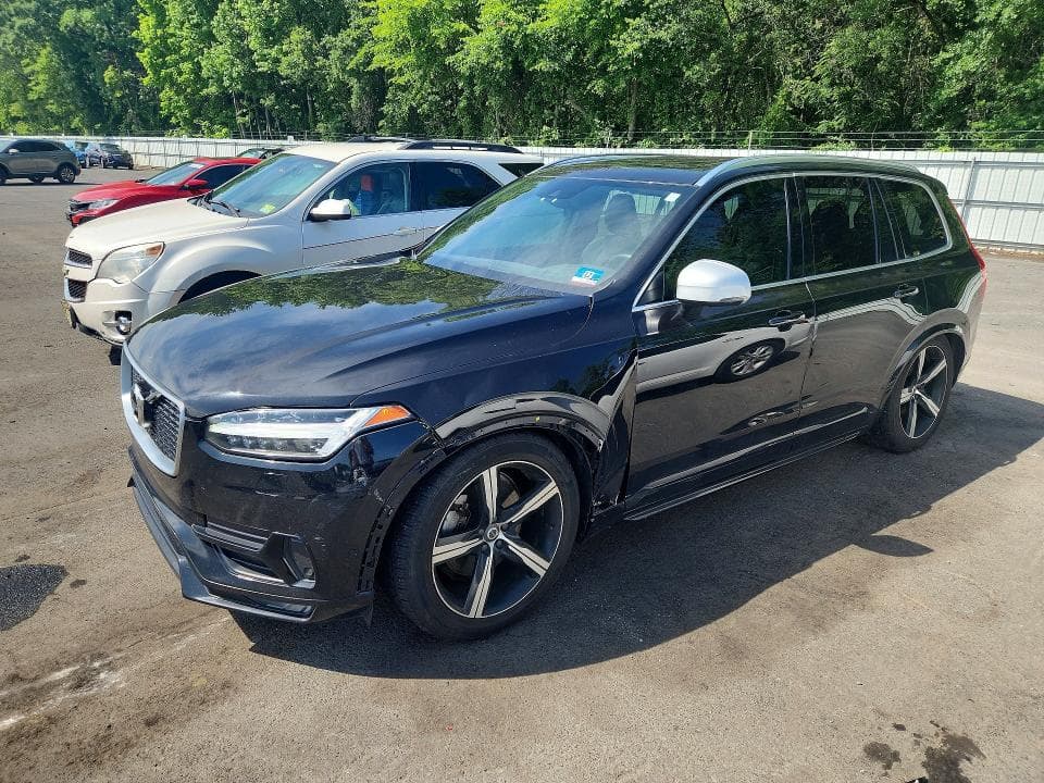 2017 VOLVO XC90 T6 - 1
