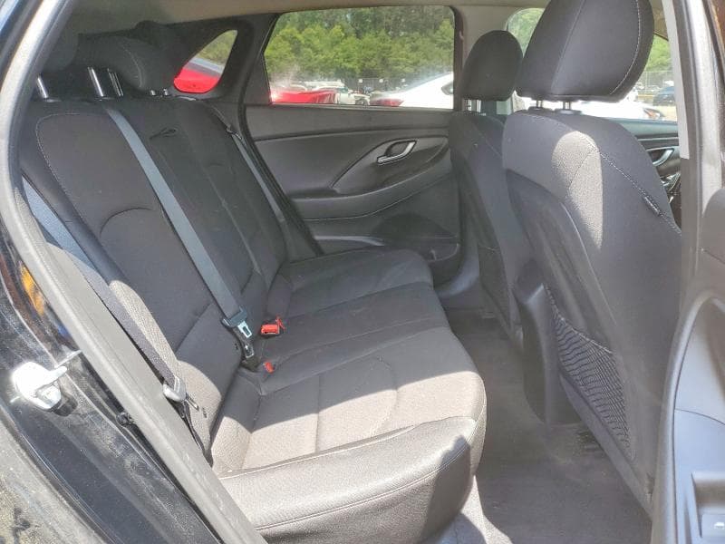 2018 HYUNDAI ELANTRA GT BASE 10
