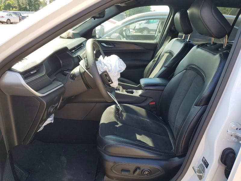 2024 JEEP GRAND CHEROKEE LAREDO 7