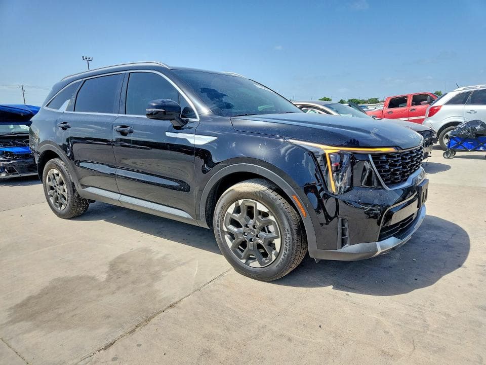 2025 KIA SORENTO S 4
