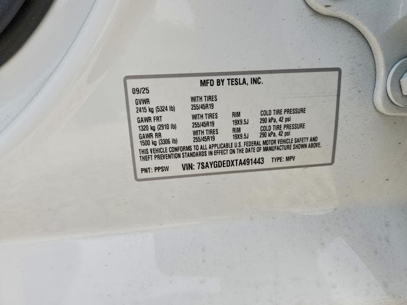 2026 TESLA MODEL Y 14