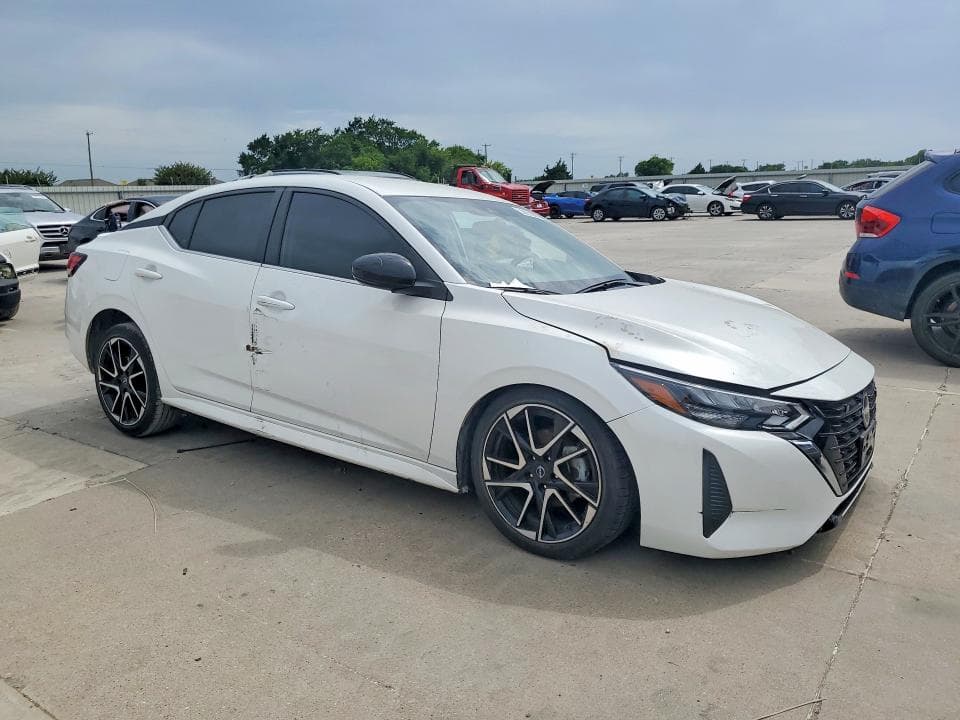 2024 NISSAN SENTRA SR 4