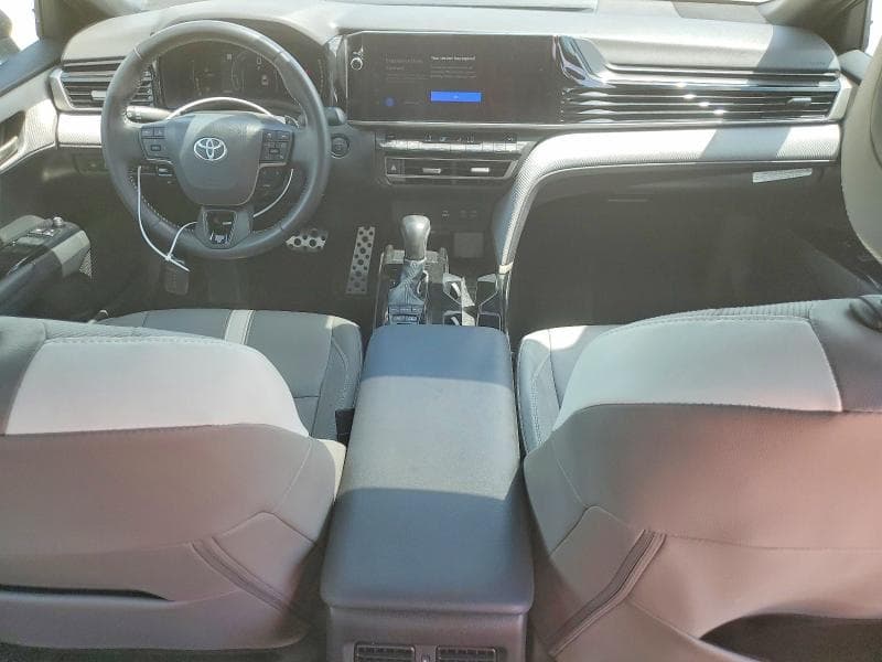 2025 TOYOTA CAMRY SE 8
