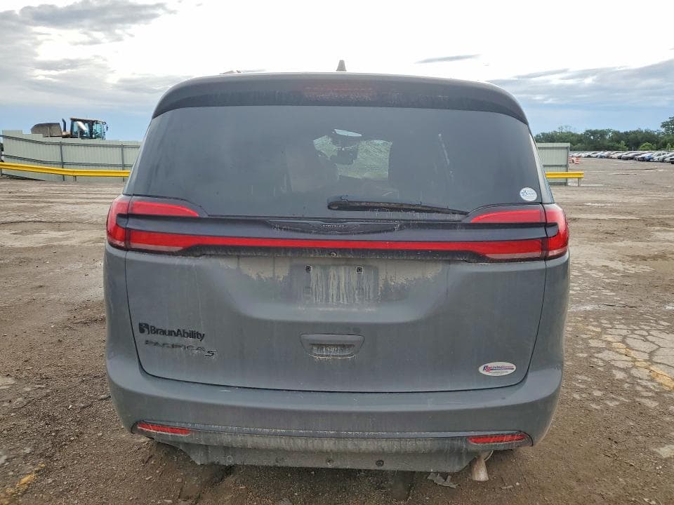 2022 CHRYSLER PACIFICA TOURING L 6