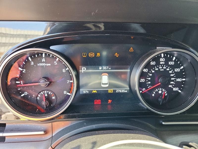 2024 KIA CARNIVAL EX 9