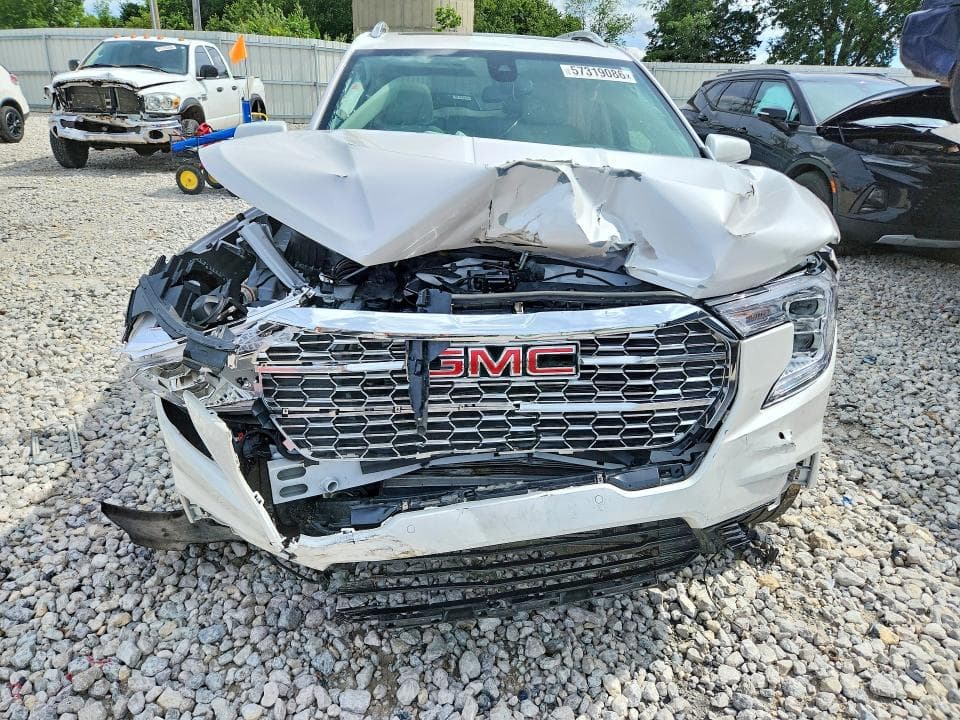 2024 GMC TERRAIN DENALI 5