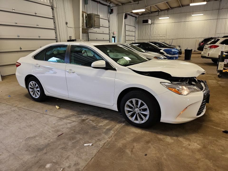 2017 TOYOTA CAMRY LE 4