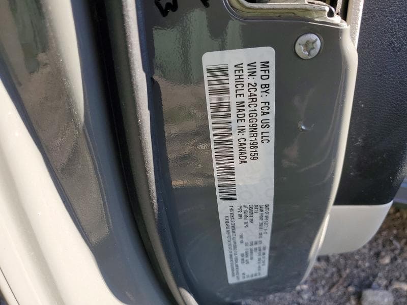 2022 CHRYSLER PACIFICA LIMITED 12