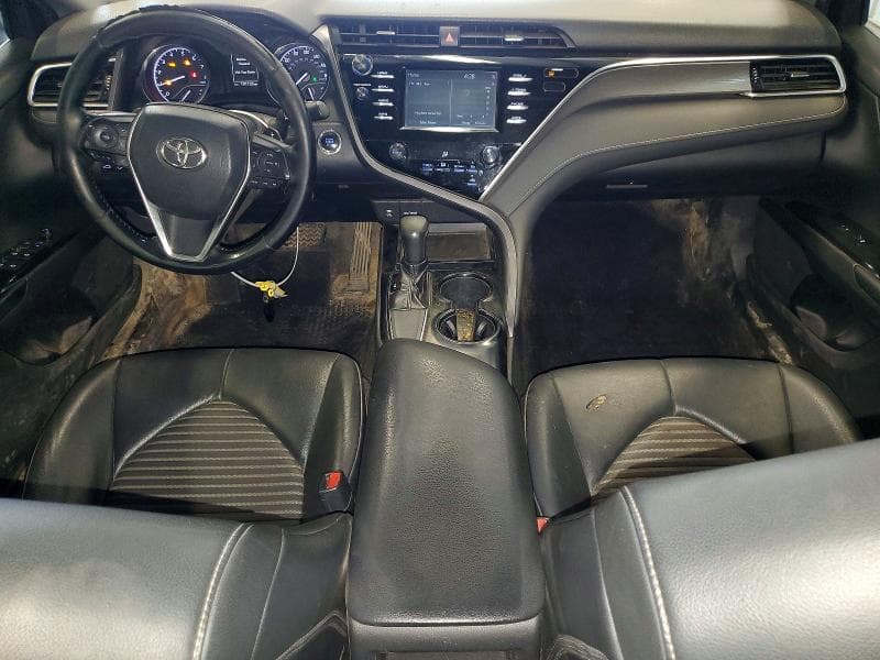 2018 TOYOTA CAMRY SE 8