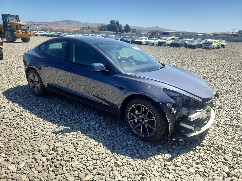 2023 TESLA MODEL 3 4