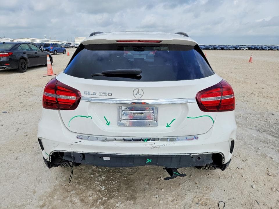 2020 MERCEDES-BENZ GLA 250 6