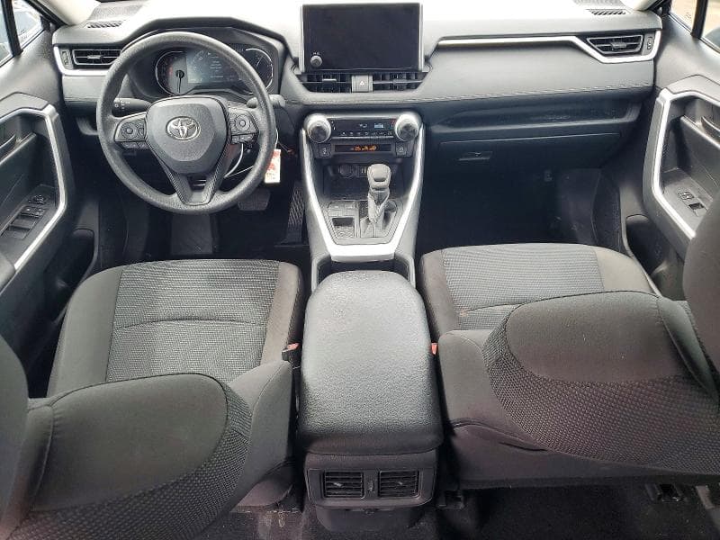 2024 TOYOTA RAV4 LE 8