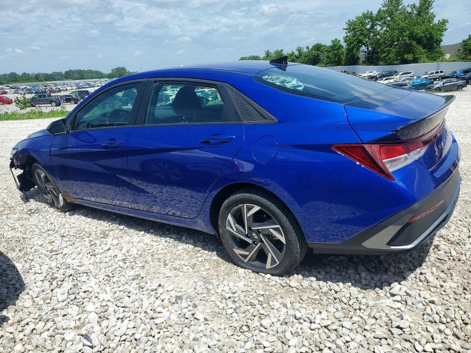 2025 HYUNDAI ELANTRA SEL SPORT 2
