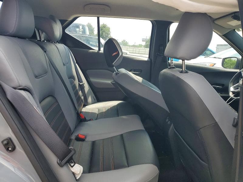 2023 NISSAN KICKS SR 11