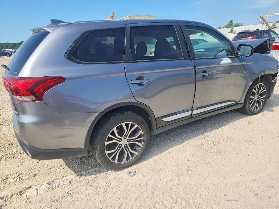 2018 MITSUBISHI OUTLANDER SE 3