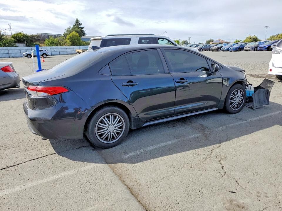 2020 TOYOTA COROLLA LE 3