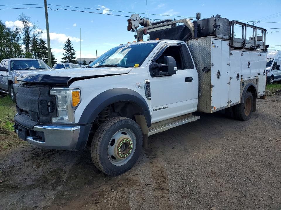 2017 FORD F550