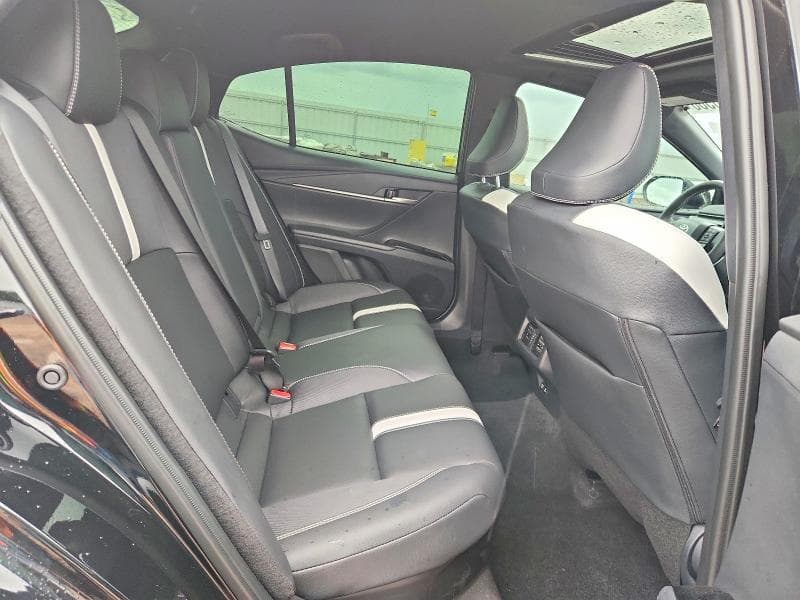 2026 TOYOTA CAMRY SE 10
