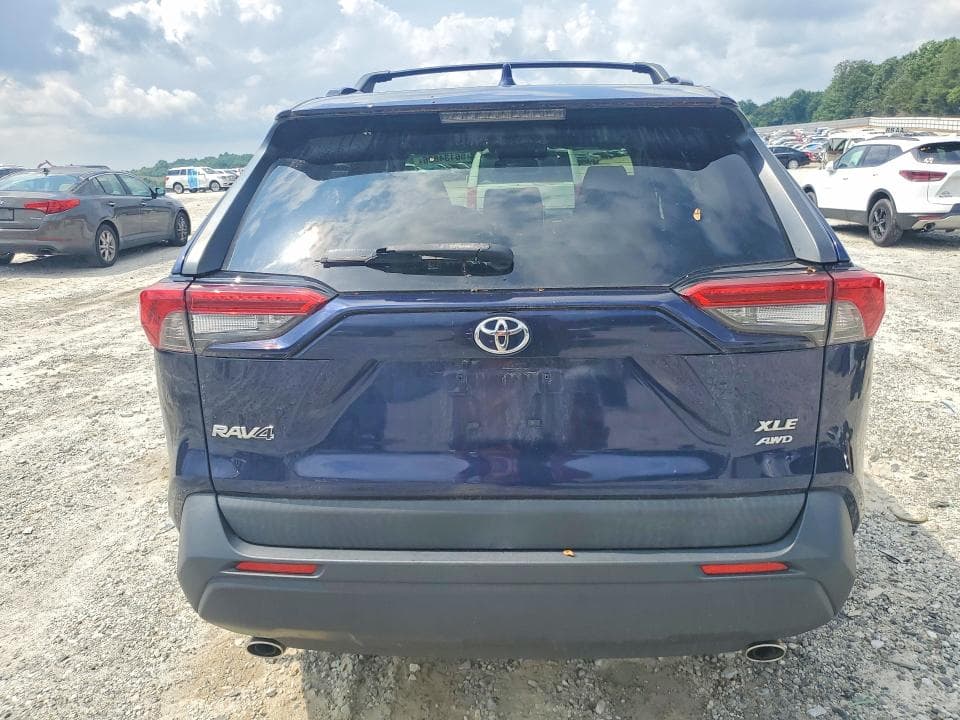 2019 TOYOTA RAV4 XLE 6