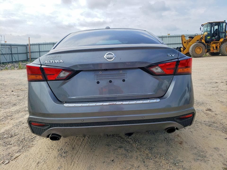 2021 NISSAN ALTIMA SV 6