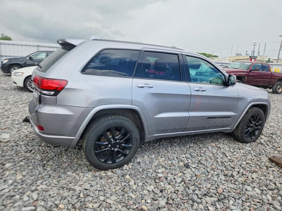 2017 JEEP GRAND CHEROKEE LAREDO 3