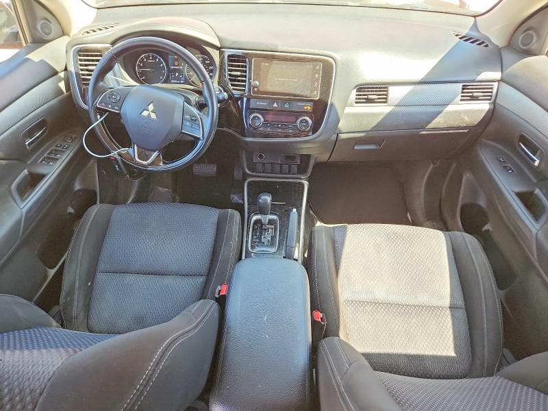 2018 MITSUBISHI OUTLANDER SE 8