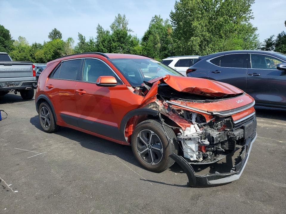 2023 KIA NIRO EX 4