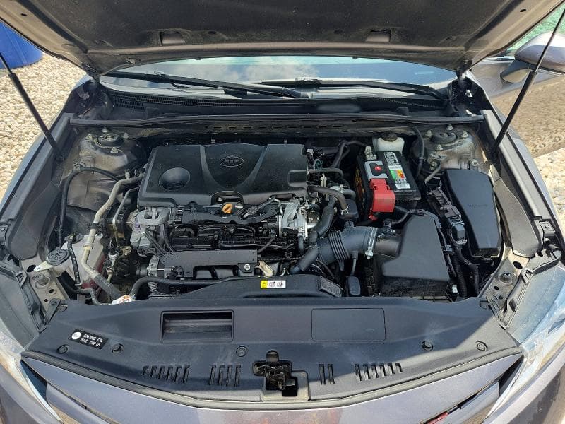 2019 TOYOTA CAMRY LE 11