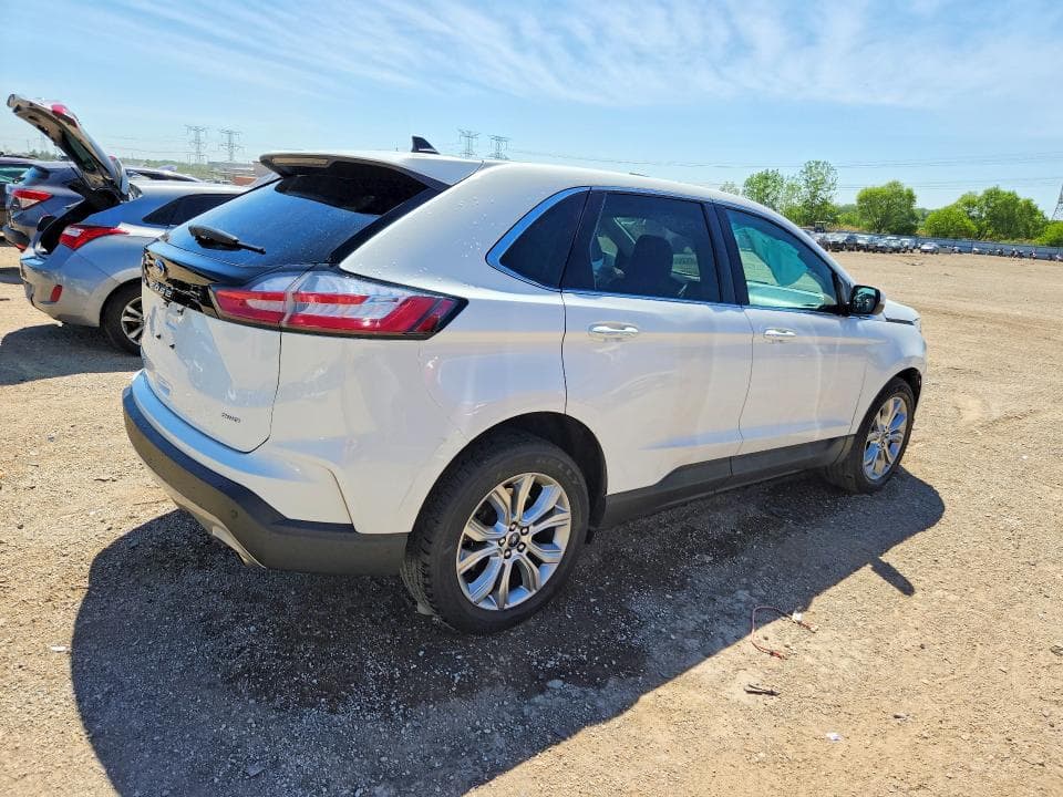 2022 FORD EDGE TITANIUM 3