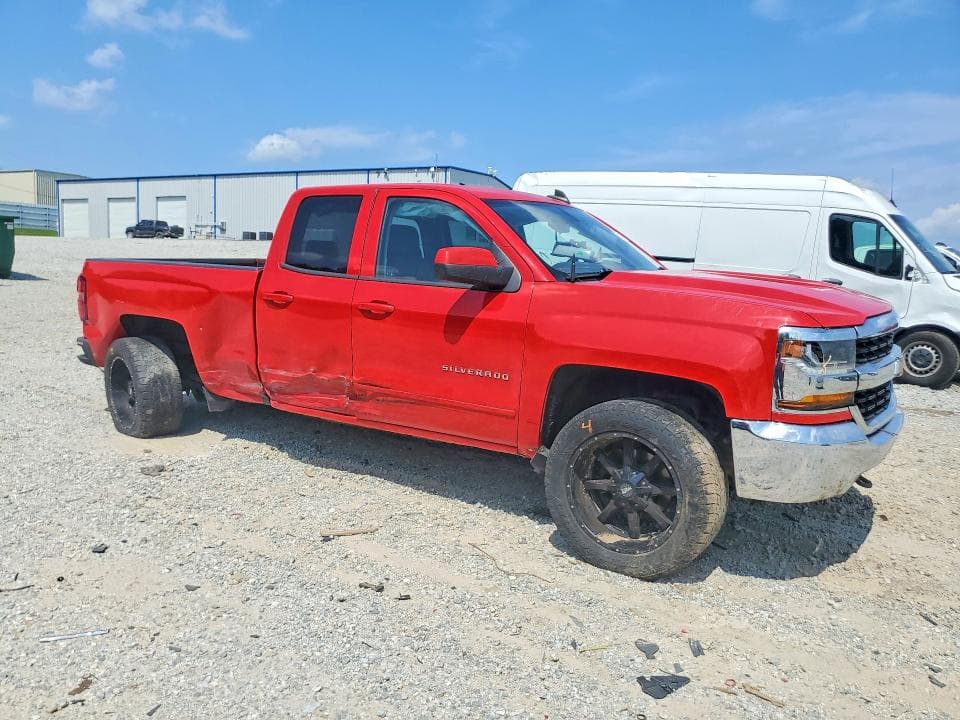 2018 CHEVROLET SILVERADO 4