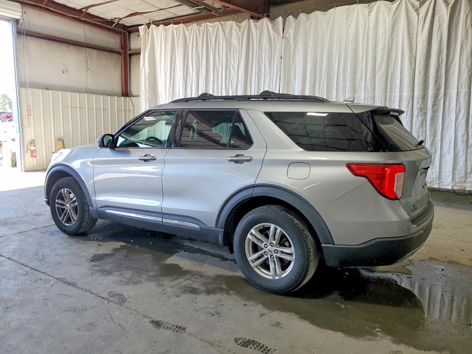 2020 FORD EXPLORER XLT 2