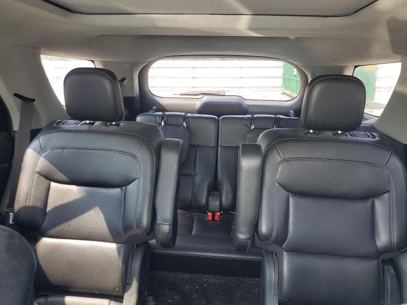 2020 FORD EXPLORER XLT 10