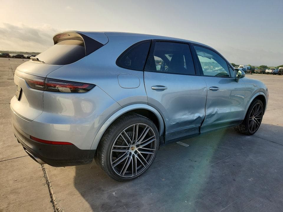 2020 PORSCHE CAYENNE 3