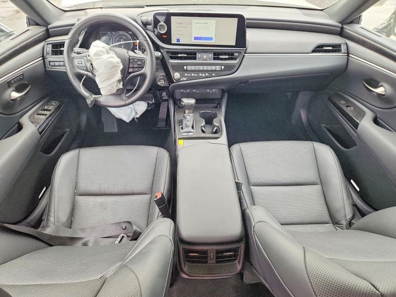 2025 LEXUS ES 300H BASE 8